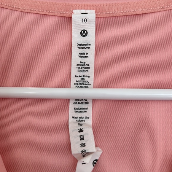 Lululemon define hooded jacket - Nulu fabric. - Picture 4 of 7